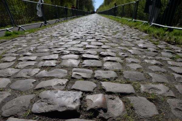 Cobblestone Installation in Marysville